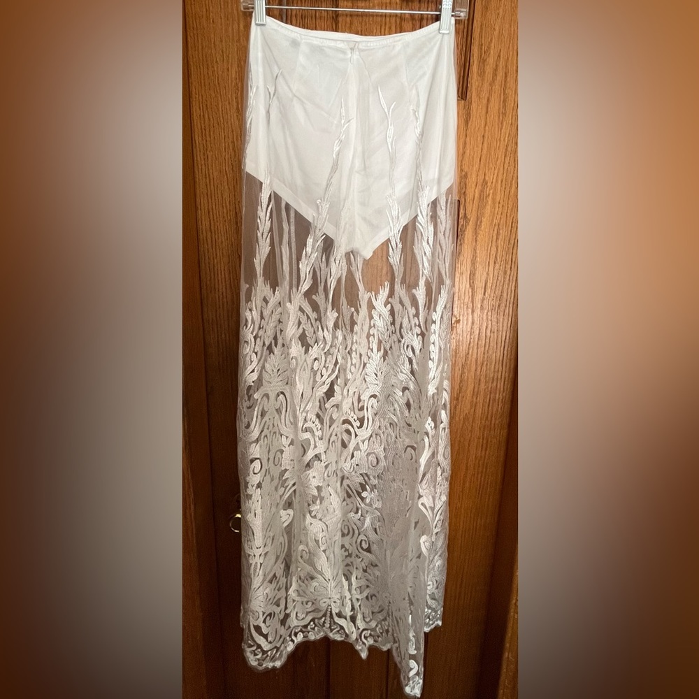 Blithe LA Dress - Picture 4 of 7